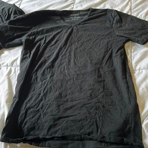 3 Black Confneat V-neck Tshirts